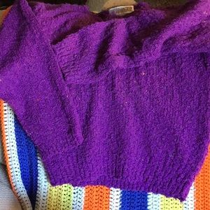 Pullover. great Condition like New